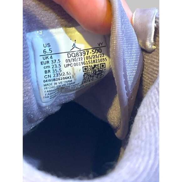 Nike Lavender High-Top Sneakers in Box - Picture 9 of 10